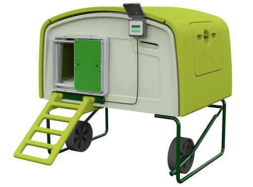  Autodoor z panelem sterowania na stronie Eglu Cube duży zielony kurnik